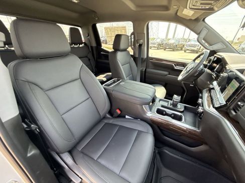 New 2026 GMC Sierra 1500 Elevation w/ Elevation Premium Package image 30