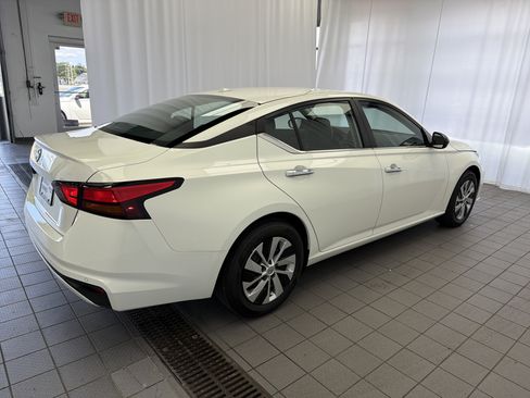 Used 2025 Nissan Altima 2.5 S FWD image 4