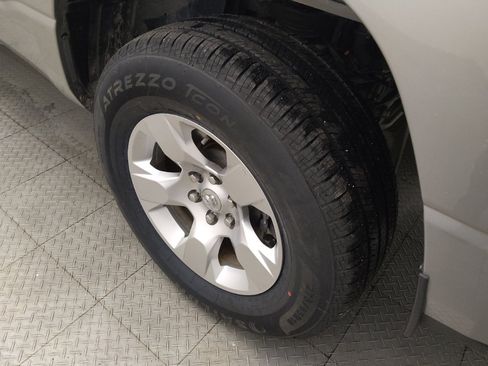 Used 2022 RAM 1500 Big Horn AWD/4WD image 31