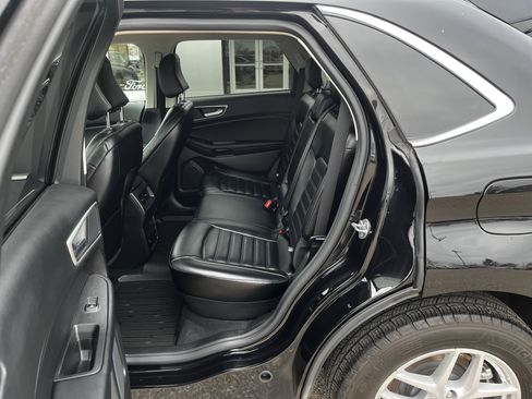 Used 2024 Ford Edge SEL w/ Convenience Package image 10