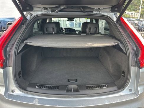 Certified 2024 Cadillac XT4 Premium Luxury image 31