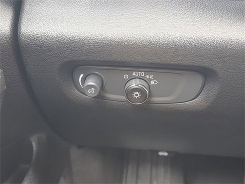 Certified 2023 Chevrolet Traverse Premier w/ LPO, Floor Liner Package image 34