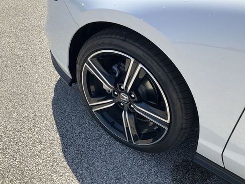 New 2026 Honda Accord SE image 18