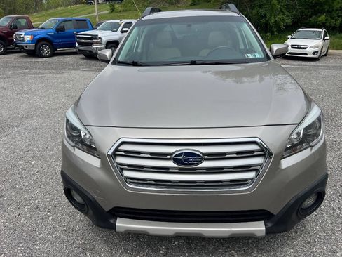 Used 2016 Subaru Outback 2.5i Limited AWD/4WD image 2