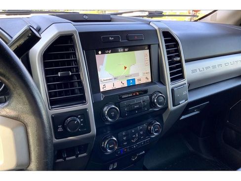 Used 2019 Ford F250 Lariat w/ Lariat Ultimate Package image 6