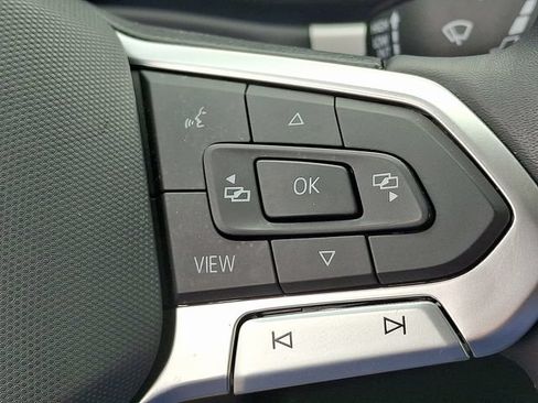 Used 2023 Volkswagen Atlas Cross Sport SE AWD/4WD image 22