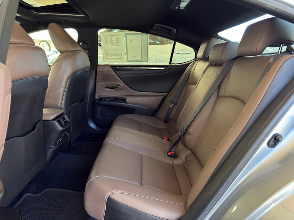 Certified 2025 Lexus ES 350 w/ Accessory Package (Z2) FWD image 18