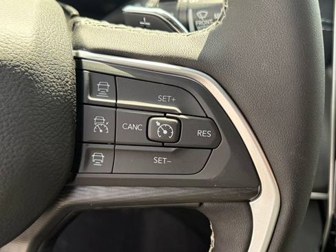 New 2026 Jeep Grand Cherokee Laredo X AWD/4WD image 18