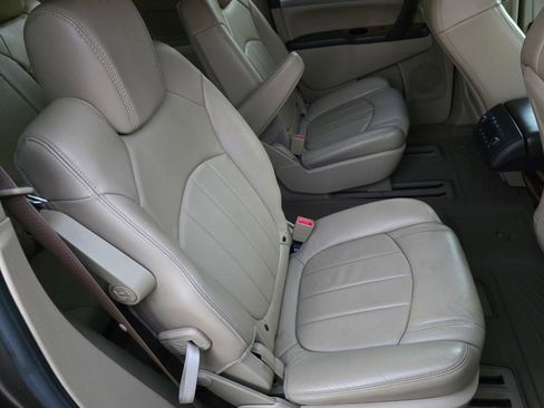 Used 2009 Buick Enclave CXL w/ Entertainment Package #3 image 17