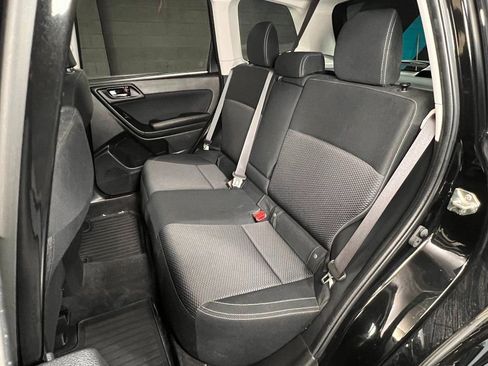 Used 2018 Subaru Forester 2.5i Premium image 12