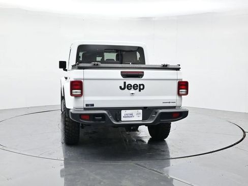 Used 2025 Jeep Gladiator Sport AWD/4WD image 8