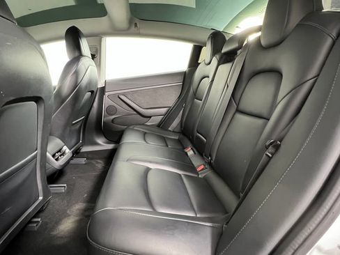Used 2022 Tesla Model 3 Long Range image 11