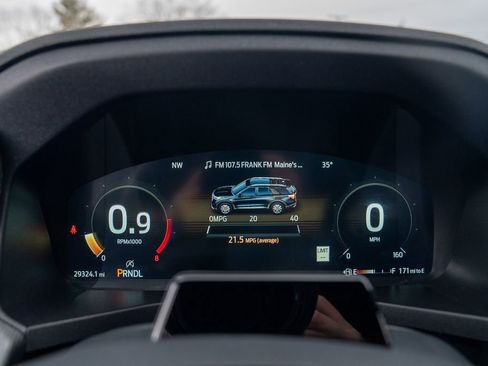 Used 2025 Ford Explorer ST-Line image 21