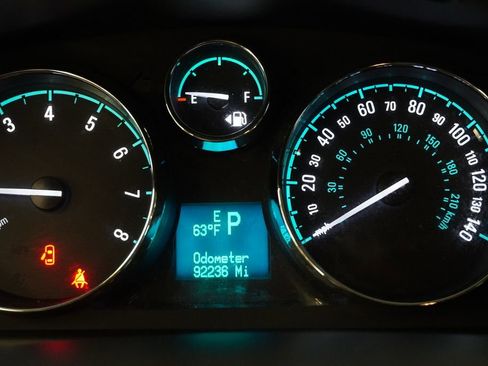 Used 2014 Chevrolet Captiva Sport LT FWD image 7