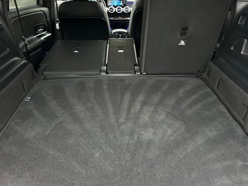 Certified 2023 Mercedes-Benz GLB 250 image 34