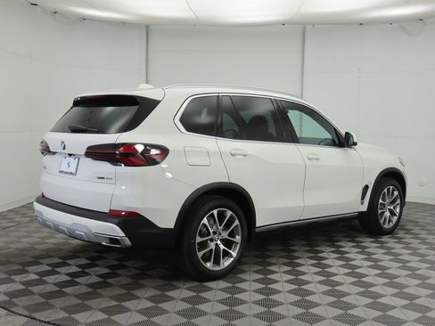 Certified 2025 BMW X5 sDrive40i w/ Parking Assistance Package image 6
