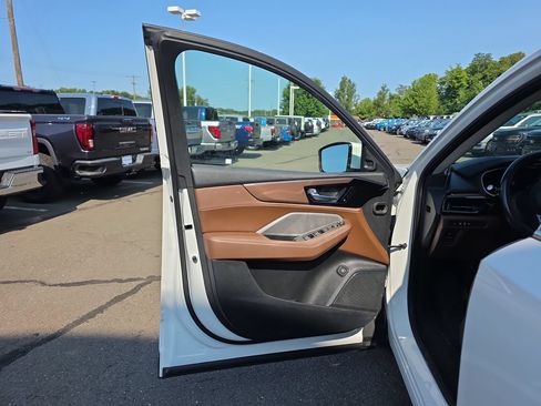 Used 2022 Acura MDX SH-AWD w/ Technology Package image 19