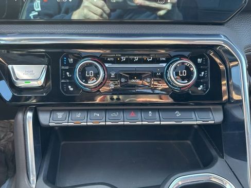 Used 2024 GMC Sierra 3500 Denali w/ Denali Reserve Package AWD/4WD image 20