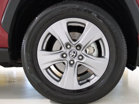 Used 2022 Toyota RAV4 XLE image 76