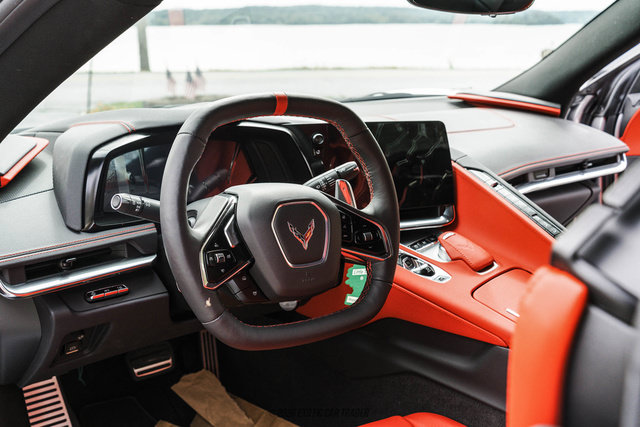 Used 2020 Chevrolet Corvette Stingray Preferred Cpe w/ 2LT Preferred Equipment Group RWD image 29