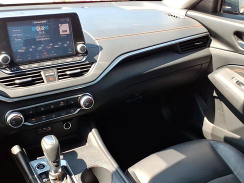 Certified 2020 Nissan Altima 2.5 SR w/ Premium Package AWD/4WD image 15