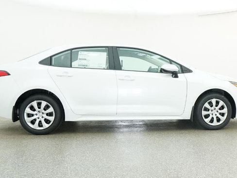 New 2026 Toyota Corolla LE image 27