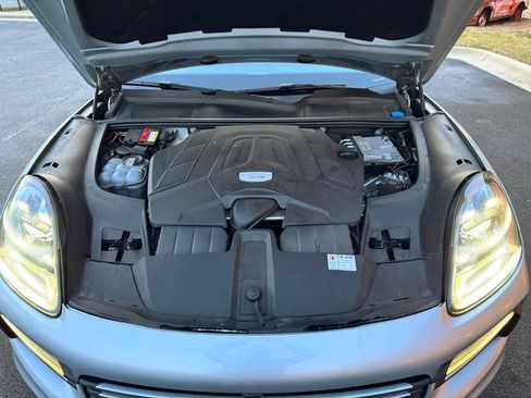 Used 2019 Porsche Cayenne image 23