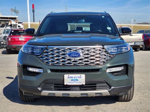Used 2023 Ford Explorer Platinum w/ Technology Package image 2