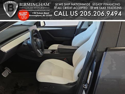 Used 2023 Tesla Model Y Performance AWD/4WD image 2