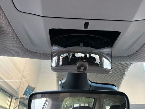 Used 2023 Chrysler Voyager LX FWD image 19