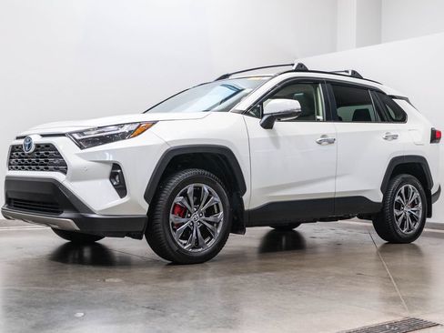 Used 2022 Toyota RAV4 Limited w/ Limited Grade Weather Package AWD/4WD image 3
