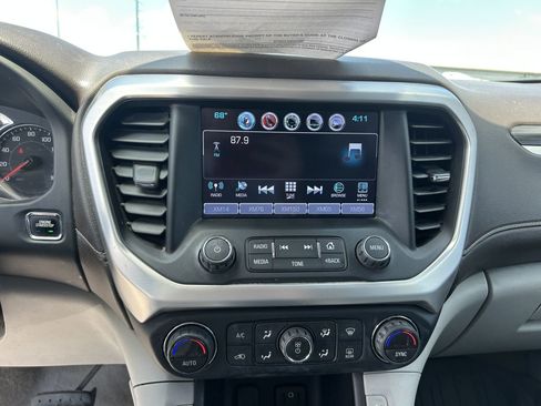 Used 2018 GMC Acadia SLT AWD/4WD image 9