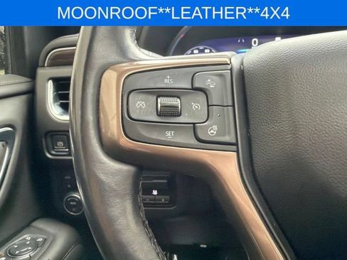 Used 2022 Chevrolet Suburban High Country AWD/4WD image 31