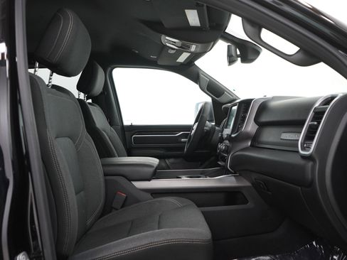 Used 2019 RAM 1500 Big Horn AWD/4WD image 11