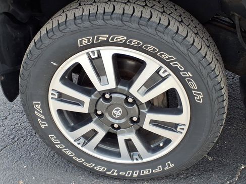 Used 2019 Toyota Tundra SR5 AWD/4WD image 20