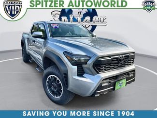 Used 2025 Toyota Tacoma TRD Off-Road w/ TRD Off Road Upgrade Package AWD/4WD video 1