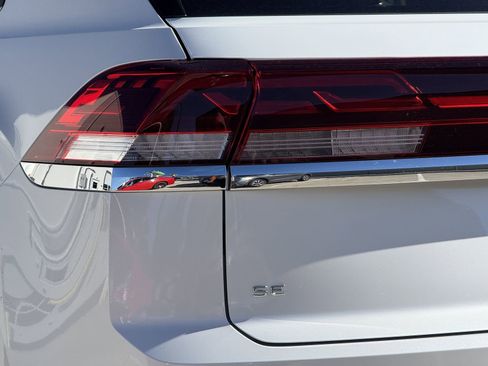 New 2026 Volkswagen Atlas Cross Sport SE FWD image 7