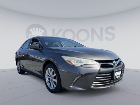 Used 2016 Toyota Camry XLE FWD image 7