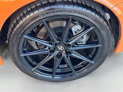 Used 2023 Toyota GR86 10th Anniversary SE image 28