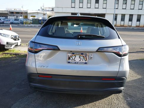 Used 2023 Honda HR-V LX image 21