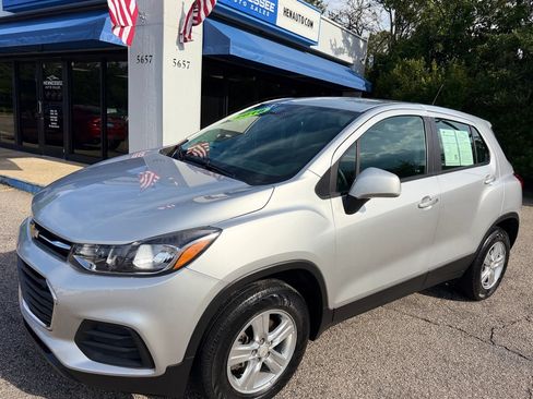 Used 2018 Chevrolet Trax LS AWD/4WD image 7