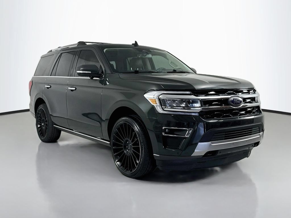 Used 2022 Ford Expedition Limited AWD/4WD image 4