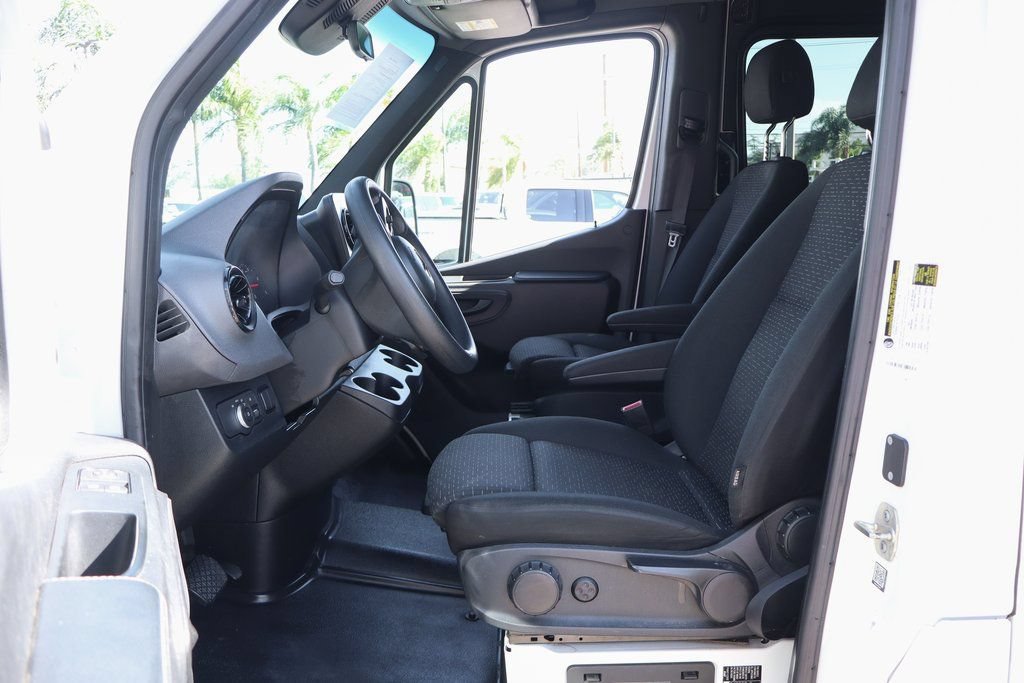 Used 2019 Mercedes-Benz Sprinter 2500 image 21