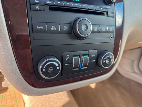 Used 2008 Chevrolet Impala LT image 22