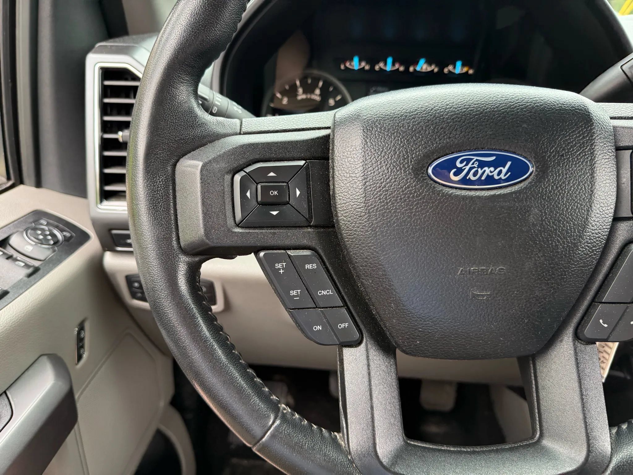 Used 2020 Ford F150 XLT w/ Equipment Group 302A Luxury RWD image 25