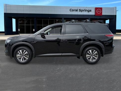 New 2026 Nissan Pathfinder SL FWD image 2