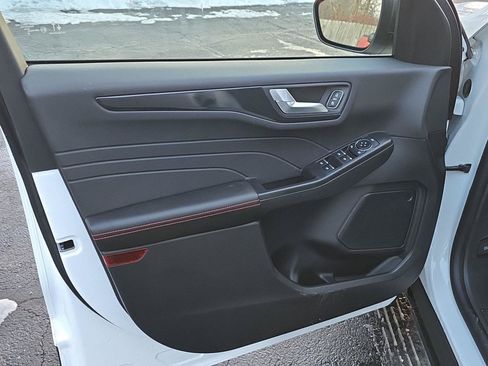 New 2026 Ford Escape ST-Line w/ Tech Pack #1 AWD/4WD image 11