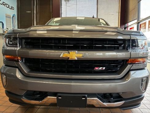 Used 2017 Chevrolet Silverado 1500 LT w/ All Star Edition image 5