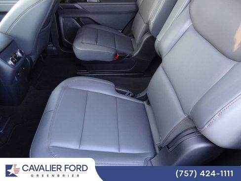 Certified 2026 Ford Explorer Active w/ Active Comfort Package AWD/4WD image 8