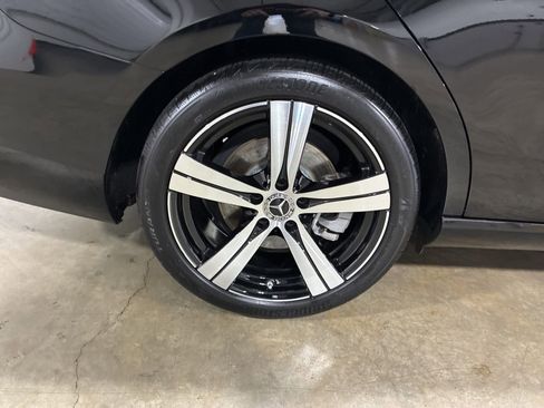 Used 2025 Mercedes-Benz C 300 4MATIC Sedan image 11